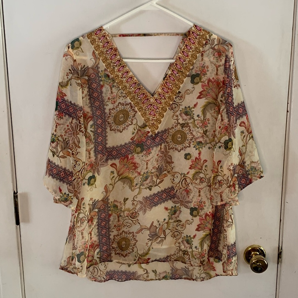 Reba cream chiffon blouse w/floral medallion print in tan berry blue Size Large